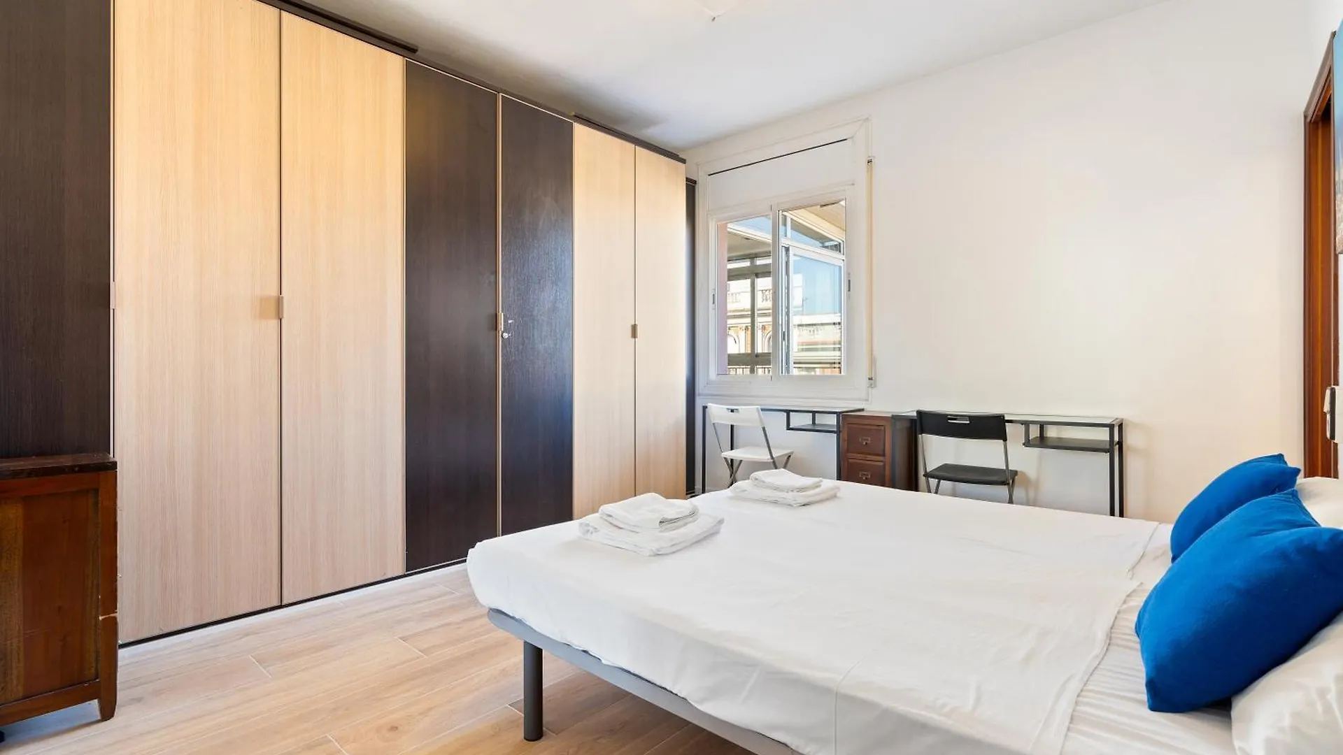 Chic 3Br Retreat With Private Terrace Daire Barselona