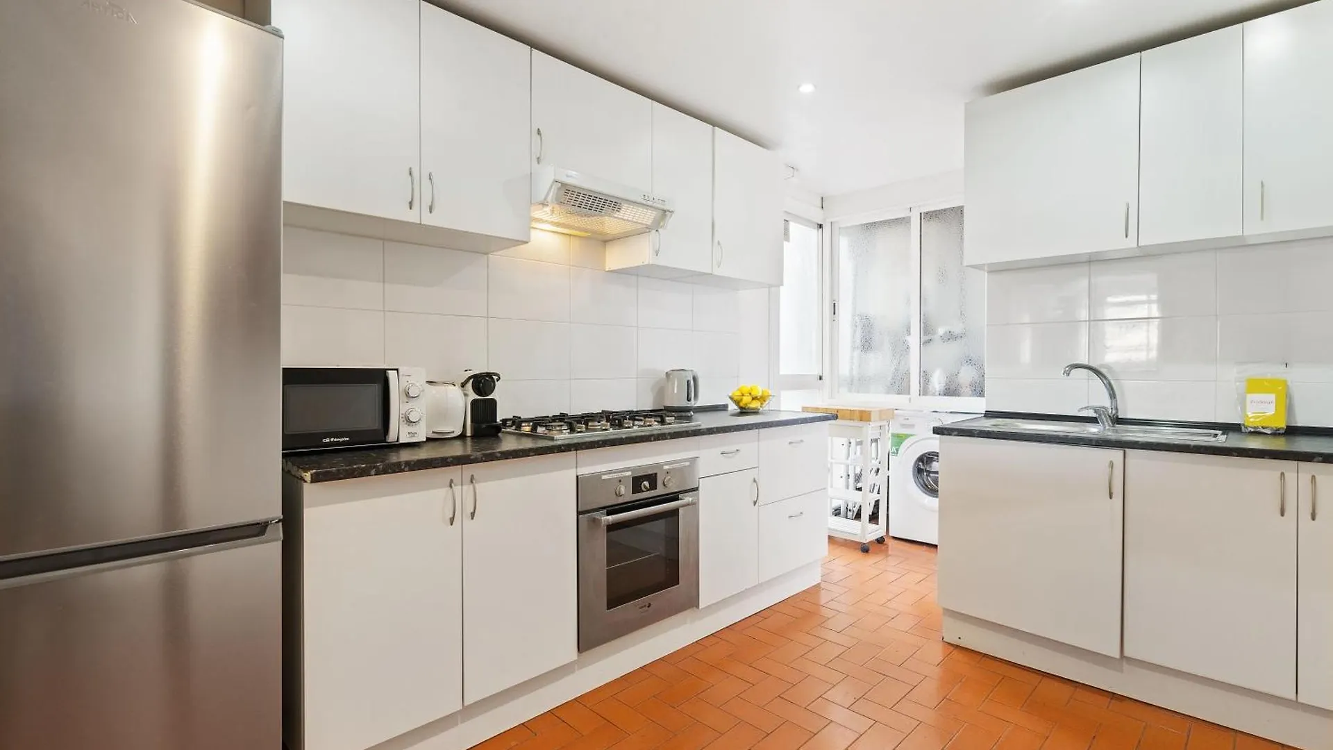 Chic 3Br Retreat With Private Terrace Daire Barselona