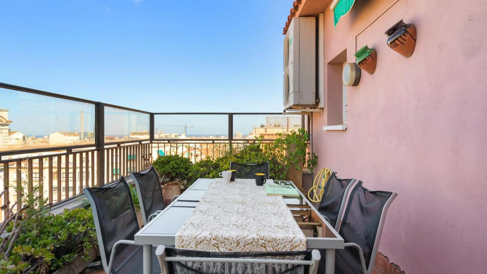巴塞罗那Chic 3Br Retreat With Private Terrace公寓 0*, 巴塞罗那 西班牙