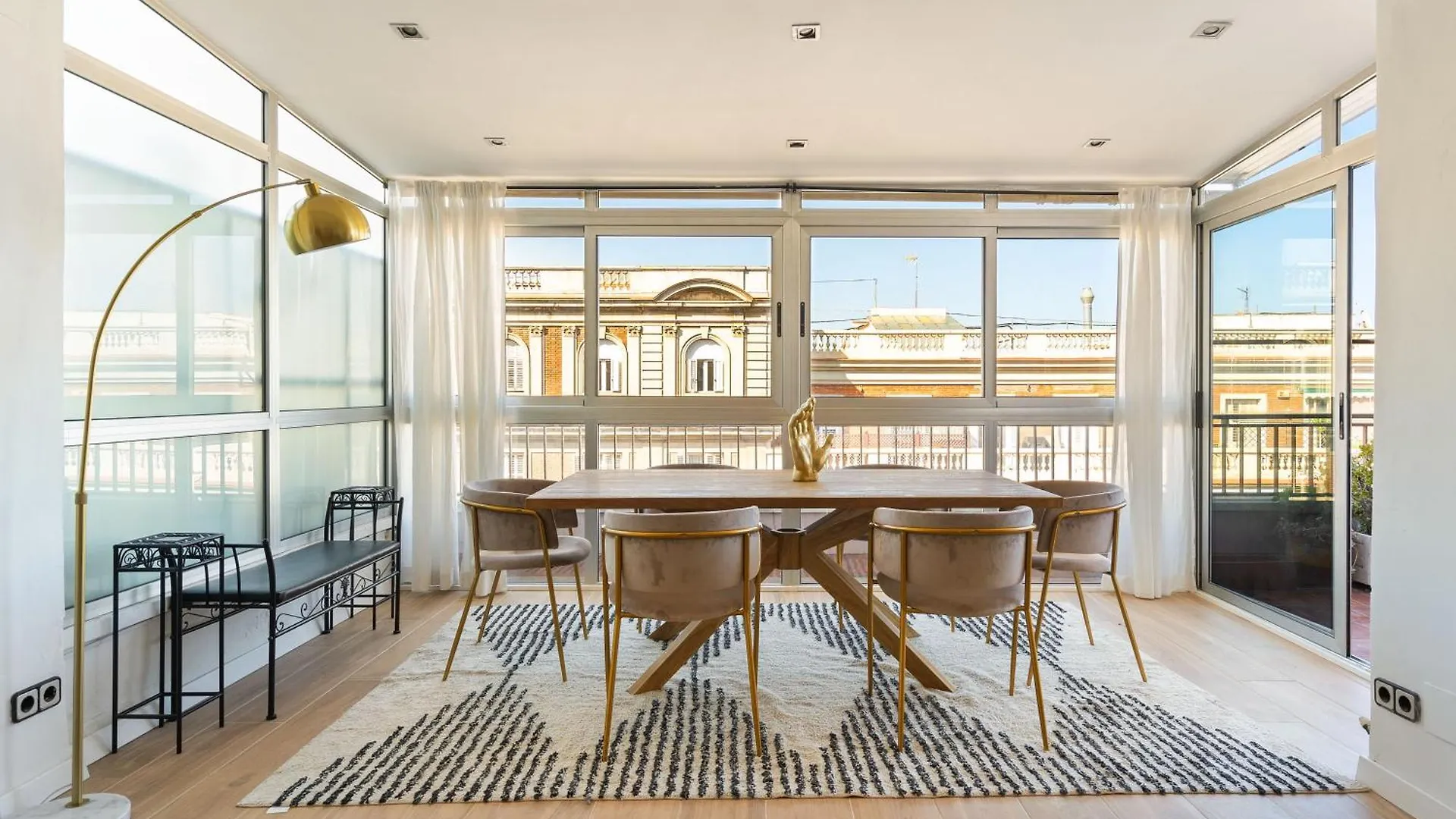 巴塞罗那Chic 3Br Retreat With Private Terrace公寓 公寓 巴塞罗那